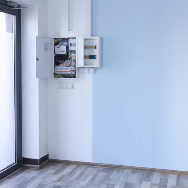 reverzny-vypinac-zapojenie-bratislava-i-elektrikar Reverzný vypínač zapojenie Bratislava I-Elektrikár