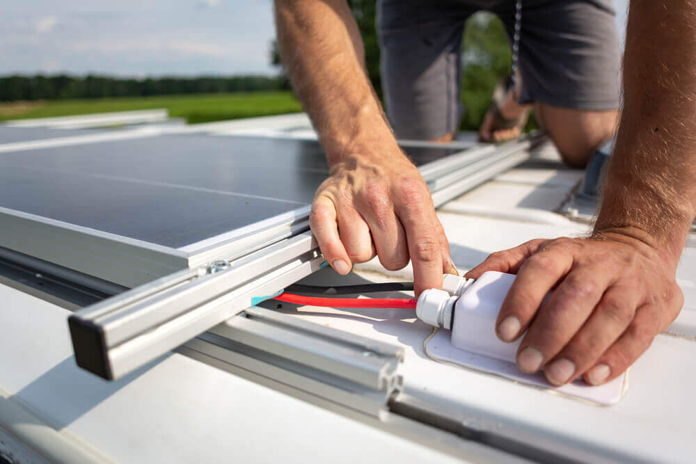 Zapojenie fotovoltaických panelov Bratislava I-Elektrikár